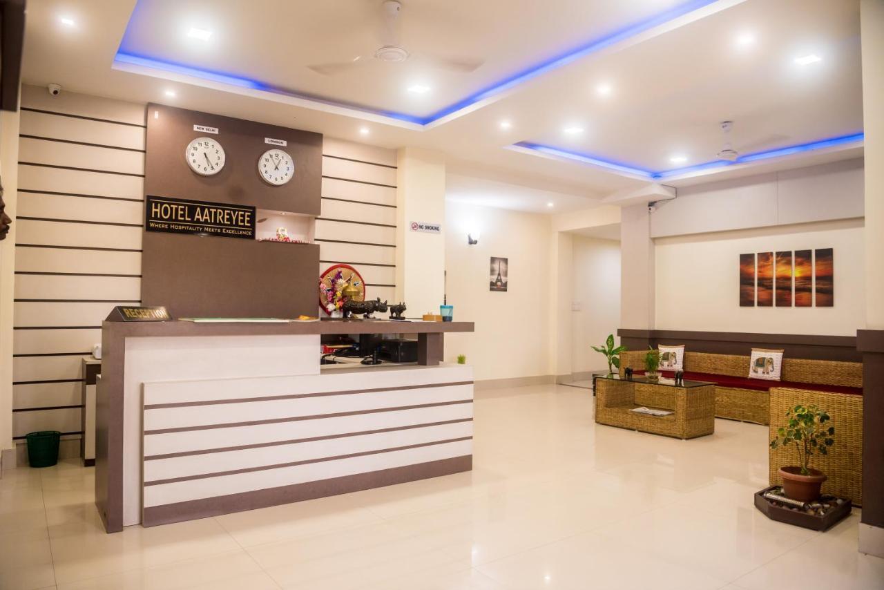 Hotel Aatreyee Dibrugarh Zewnętrze zdjęcie